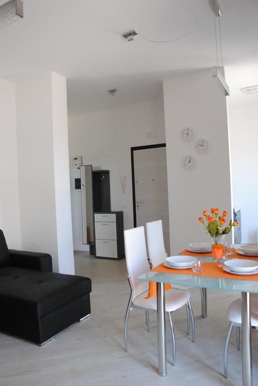 Sesto Piano House Apartment โมโนโปลี ภายนอก รูปภาพ