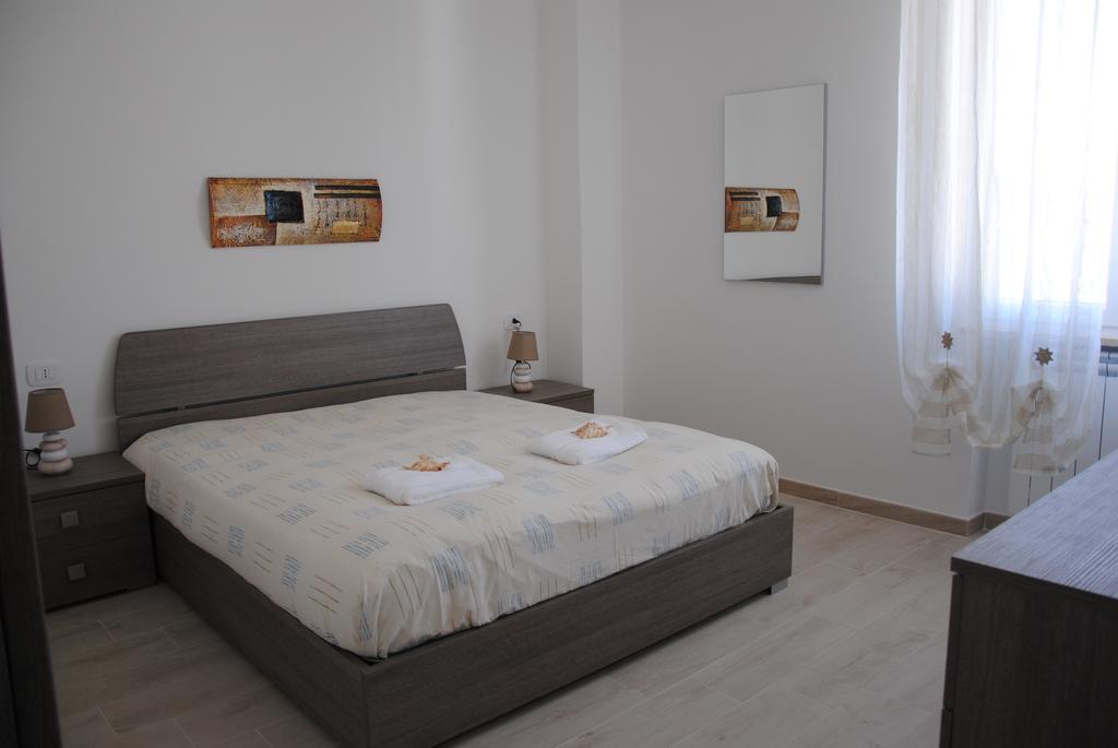 Sesto Piano House Apartment โมโนโปลี ภายนอก รูปภาพ